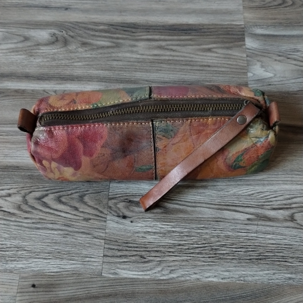 Patricia Nash Heritage Collection Oblong Case Multicolor Floral